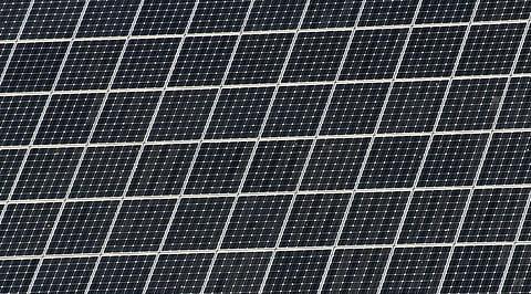加码光伏行业   易成新能收购太阳能光伏电站项目公司